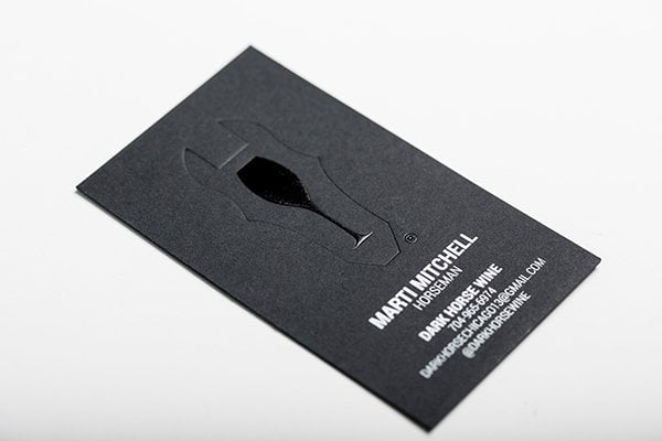 名片設計-微醺的視覺饗宴,有關酒的名片設計、LOGO設計大賞 8 紅酒商名片設計|DARK HORSE WINE名片設計|酒的LOGO設計