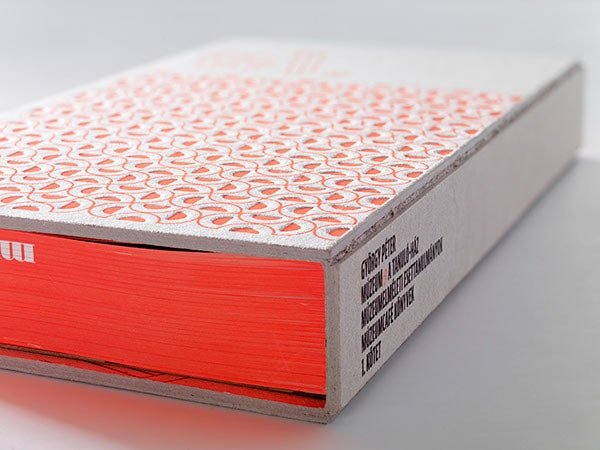 令人耳目一新的精美產品目錄–型錄設計、宣傳手冊、書籍書刊案例推薦 4 優美的產品目錄–型錄廣告