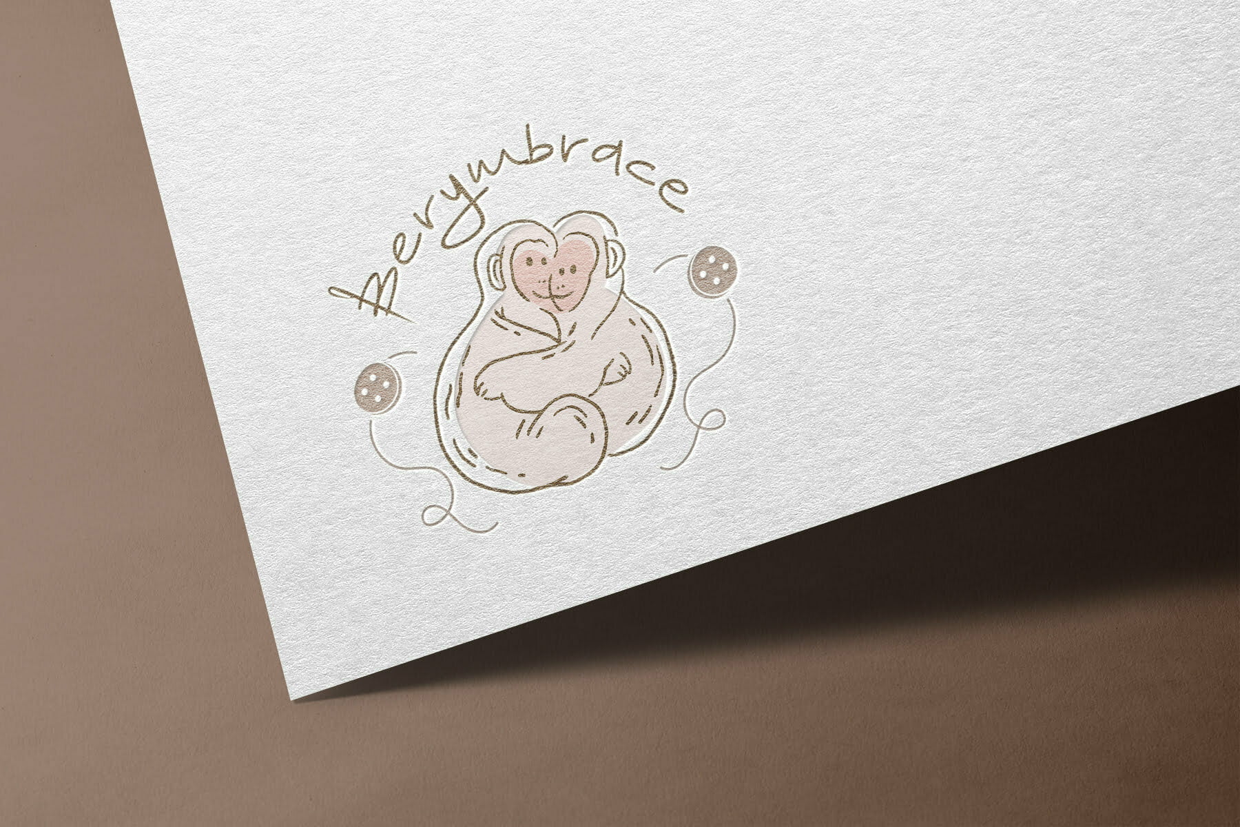 伊貝絲服飾：擁抱的猴子插畫，傳遞品牌溫度。